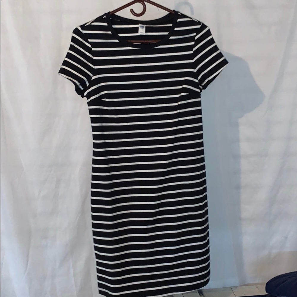 Old navy fitted dress, size small
